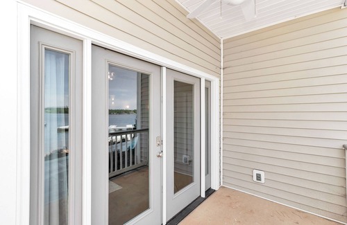 Dadeville Condo | Waterfront Getaway at Lake Martin – Deep Water Access & Breathtaking Views