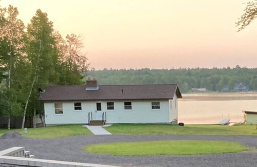 Houghton House | Waterfront Getaway Kayaks Fire Pit Dock