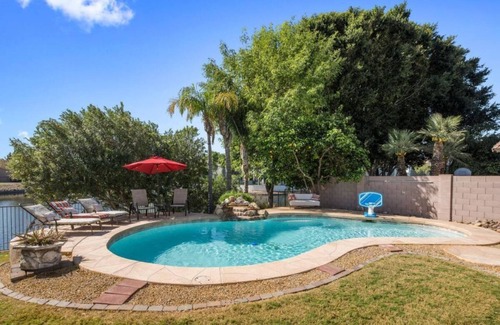 Arrowhead Ranch House | Waterfront & heated Pool Resort 18th Hole golf view, 2 king beds