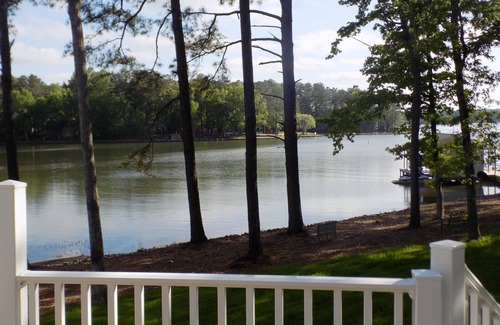 Littleton House | Waterfront Home ! 4 Bedrooms 4 Baths- plus bonus room -max occupancy 8 adults