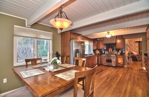Cresco House | Waterfront Home in the Poconos, Dog friendly