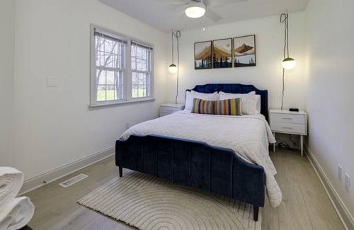 Fishers Hill House | Waterfront home on Park-like setting, Seven Bends State Park, Hot Tub, Fire Pit, Basketball