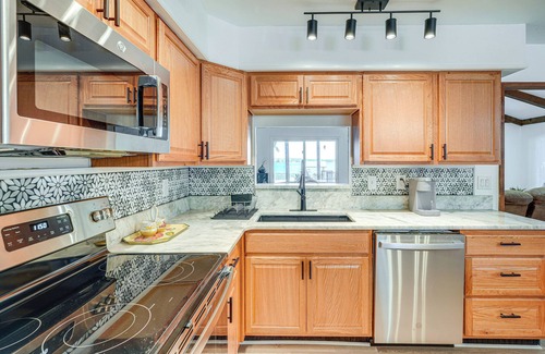 Babson Park House | Waterfront Home on Crooked Lake w/Game Room!