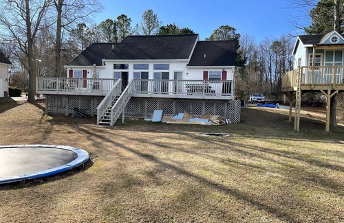 Mount Holly House | Waterfront home, private dock, great views