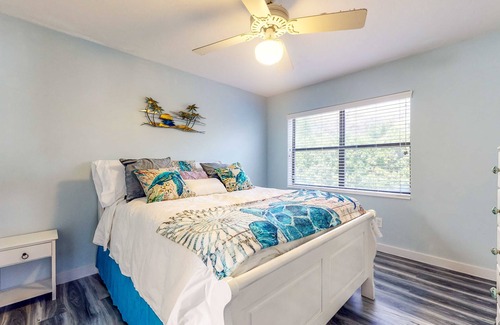 Putnam Hall House | Waterfront home with private hot tub, arcade room & firepit - dog-friendly