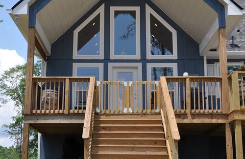 Jacksons' Gap House | Waterfront House on a Quiet Cove! Only 35 minutes to downtown Auburn!