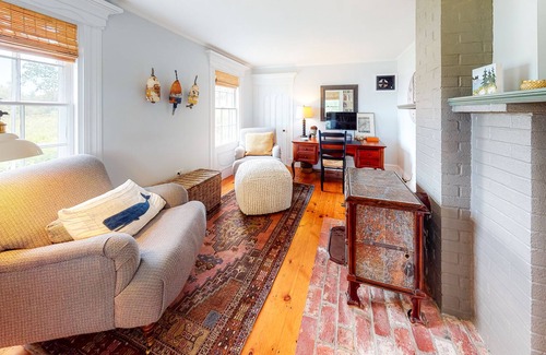 Tenants Harbor House | Waterfront house steps from the water with amazing views - dog-friendly