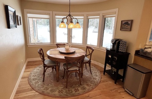 Bigfork House | Waterfront in Montana! Bigfork & Glacier Nat. Park! Book Summer 2025 Now!