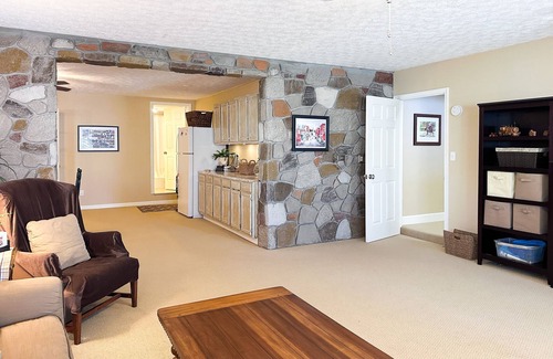 Maynardville House | Waterfront living with private dock, private boat launch, kayaks & firepit