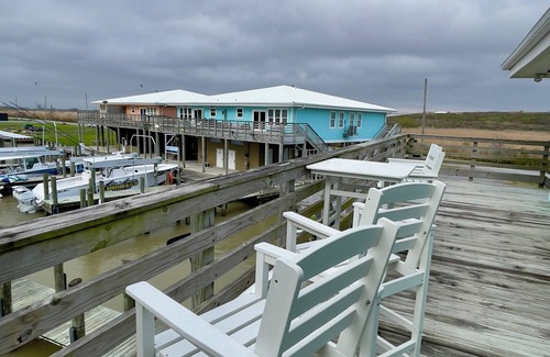 Venice House | ✨WATERFRONT LUXURY✨ With Boat Slip & Ice Machinen🎣Fishing Capital of The World