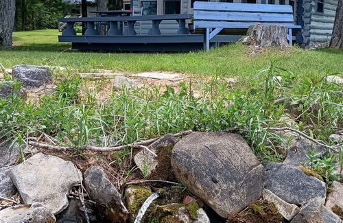 Manistique Cabin | Waterfront Modernized Rustic Log Cabin on Indian Lake, Manistique, MI