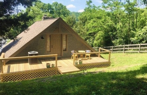 Warsaw Ski Chalet | Waterfront - Near Ark Encounter
