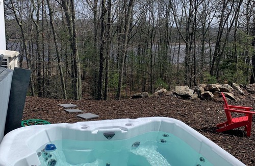 Phippsburg House | Waterfront new home 5 mins to the beach!
