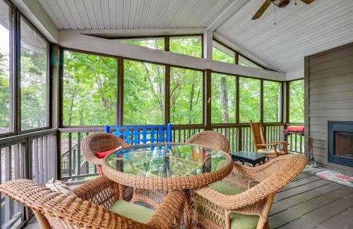 Cub Run House | Waterfront Nolin Lake Gem Guest House and Balcony
