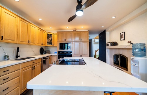 Long Point Cottage | Waterfront Oasis | Walk to Beach, Free Kayaks & Private Boat Slip!
