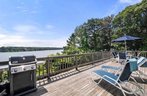 South Dennis House | Waterfront on Follins Pond