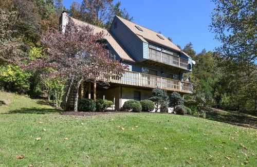 Rileyville House | Waterfront on The.Shenandoah River near Luray, VA highspeed WiFi