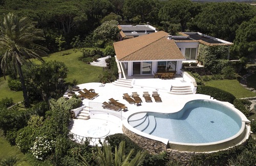 San Teodoro Villa | Waterfront property on private estate with sea views and direct beach access