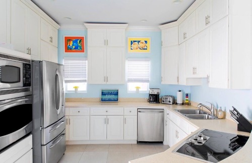 Leeward Settlement House | WATERFRONT& Private POOL @Hawksbill House in safe, prestigious area