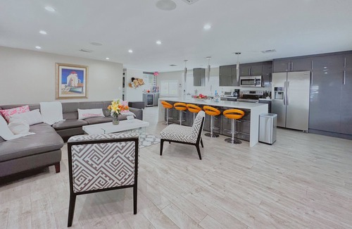 Cross Key Waterways House | Waterfront Paradise in Key Largo: A Spacious Corner Lot with 220ft of Dockage