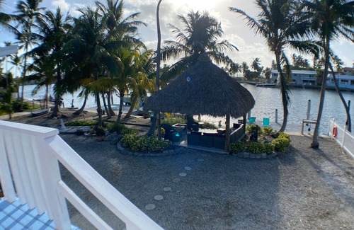 Islamorada Apartment | Waterfront Paradise with Free Dockage - Contact us to price your stay!