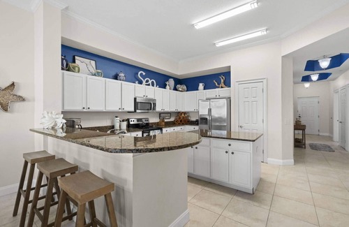Clearwater Beach Condo | Waterfront, Pool, Prime Location - 504 Bay Harbor