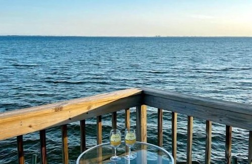 Fort Walton Beach - Destin House | Waterfront, private with unobstructed water ￼views & only 10 minutes to Destin!