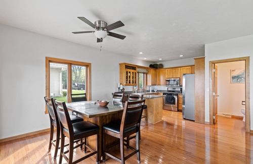 Green Bay House | Waterfront Retreat- 15 minutes from Lambeau field, easy access to Door County!