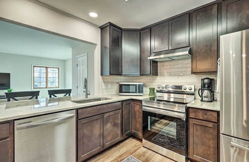 Cambridge House | Waterfront Retreat < 4 Mi to Dtwn Cambridge!