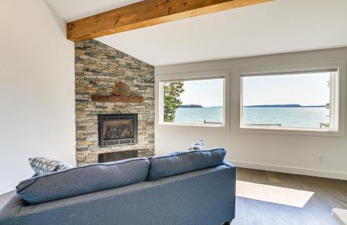 Roque Bluffs House | Waterfront Roque Bluffs Hideaway with Private Beach