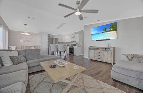 Cudjoe Key House | WATERFRONT Seaside Sanctuary in the Keys with 35' SEAWALL FOR YOUR BOAT!