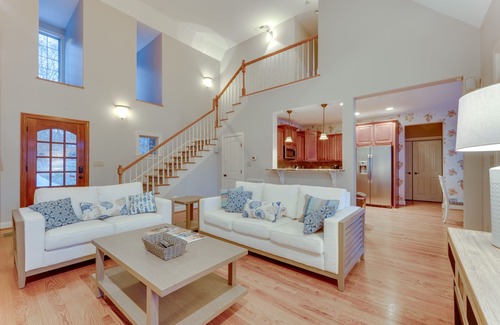 Sherrills Ford House | Waterfront Sherrills Ford Home w/Pool & Boat Dock