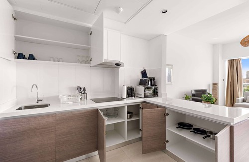 Al Raha Beach Apartment | Waterfront Studio with Pool & Gym in Al Raha Beach – Near Yas Island