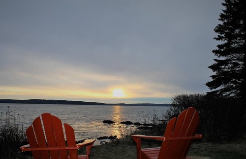 Hancock Point House | Waterfront, sunsets, 10 steps to water, heated, hiking, pets, Cutler Beach House