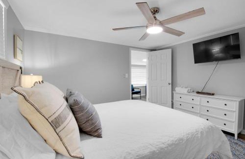 Sneads Ferry House | Waterfront Vacation Home near Camp Lejeune
