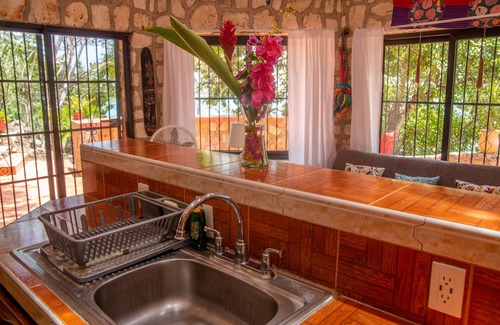 Bacalar Cottage | WATERFRONT VERY PRIVATE Cabaña -steps to water