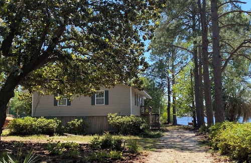 Summerton House | Waterfront with dock, less than 5 min to boat landing, gas, ABC and restaurant.