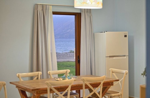 Nopigia Apartment | Waterfront with Extraordinary View, Pasithea