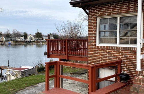 Green Haven House | Waterfront With Relaxing Views