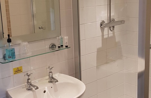 Cullompton Hotel | Waterloo Cross, Devon by Marston's Inns