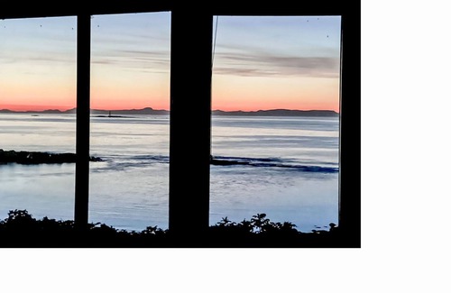 Lossiemouth House | Waters Edge by Interhome
