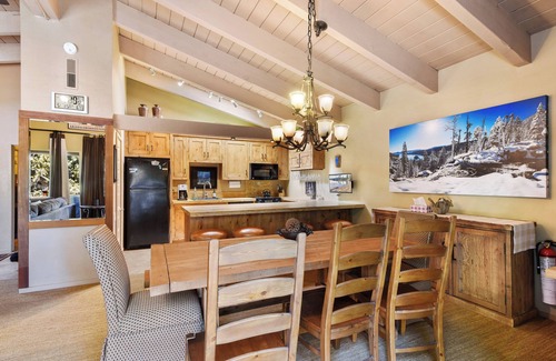 Tahoma Condo | Waters Edge Oasis | Shared Pool & Pier Access