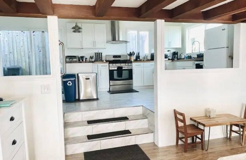 Old Town House | Water’s Edge - Ocean views, Private hot tub