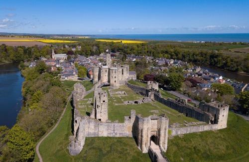Warkworth House | Waters Edge - Warkworth