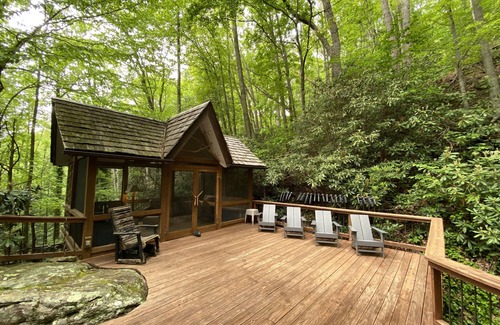 Boone House | Waters Fall - private, stunning setting in gated Hound Ears. Close to BR & Boone