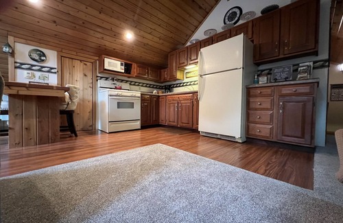 Ohiopyle Ski Chalet | Water’s View at Schaefer’s Cove