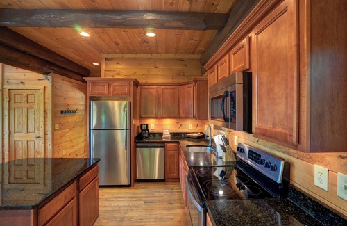 Bryson City Cabin | Watershed 11 - Two Story Rustic Cabin that can Sleep up to 9 People
