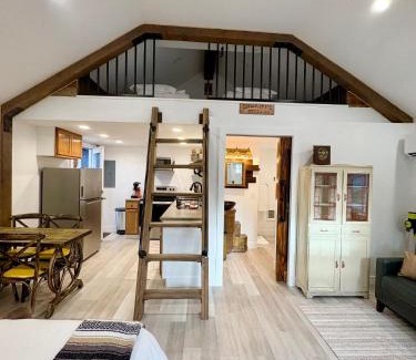 Lava Hot Springs House | Watershed- IN TOWN walk to everything