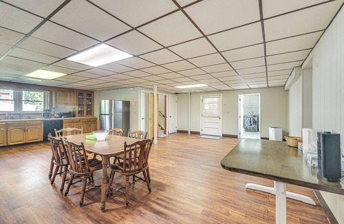 Oakville House | Watertown Home w/Yard: 1 Mi to Echo Lake Park!