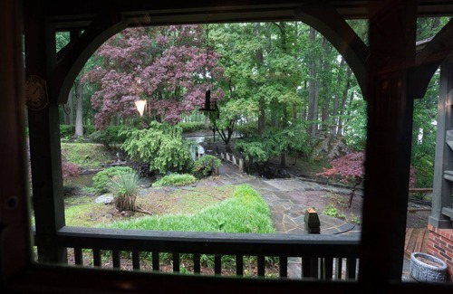 Midlothian House | “WaterView” Iconic Gem waterfront property w/walking trails